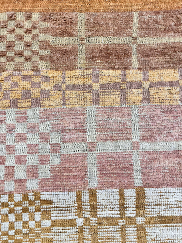 Shatranja, Kust Collection, Multi Rose - full length showing color variation [#2]