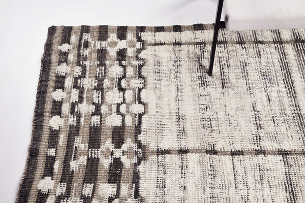 Yedder, Nomad Collection, Ivory Brown - detailed border and fringe [#2]