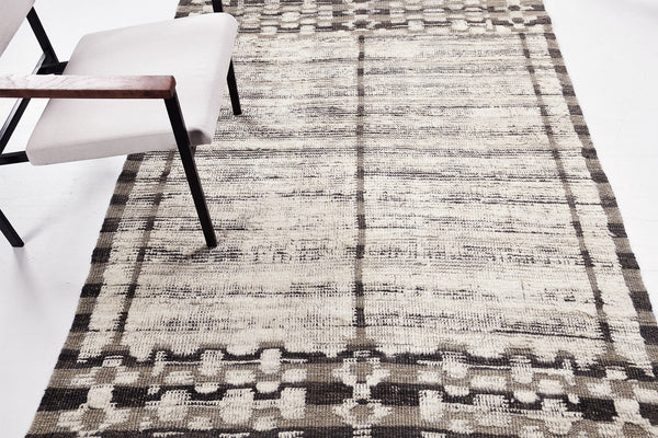 Yedder, Nomad Collection, Ivory Brown - close-up of weave texture and pile [#2]