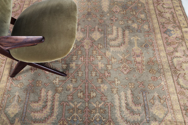 Antique Turkish Oushak - hand-knotted in Turkey - detailed border and fringe [#12]