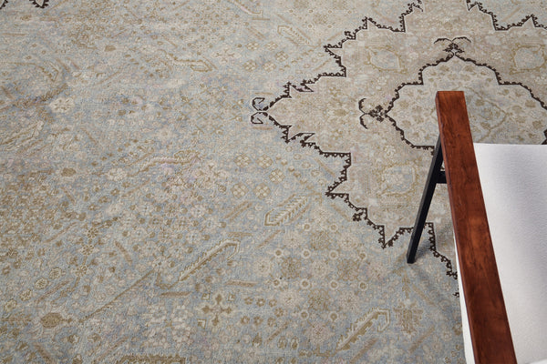 Antique Persian Tabriz - close-up of weave texture and pile [#7]