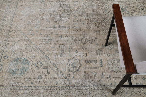 Vintage Persian Tabriz - full length showing color variation [#1]
