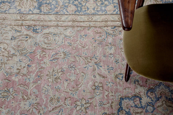 Vintage Persian Mashad - close-up of weave texture and pile