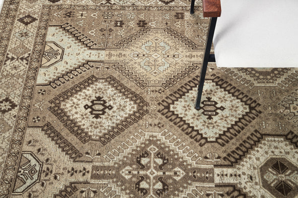 Antique Persian Yalameh - close-up of weave texture and pile