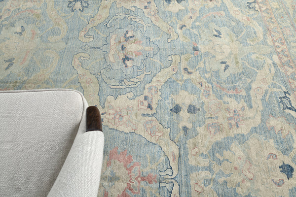 Oushak, Sultanabad Collection - close-up of weave texture and pile [#9]