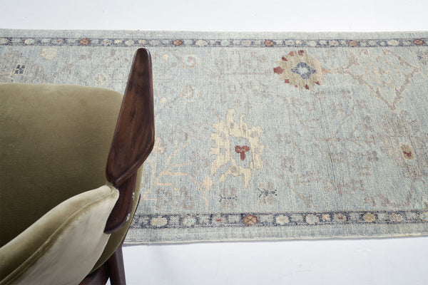 Oushak Runner, Sultanabad Collection - close-up of weave texture and pile [#7]