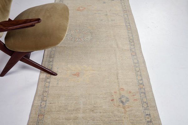 Oushak Runner, Sultanabad Collection - detailed border and fringe [#10]