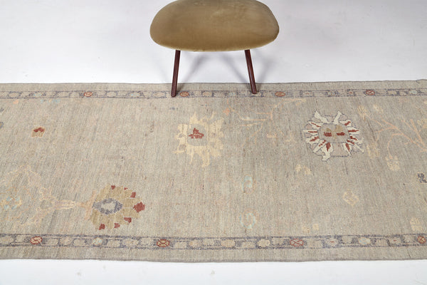 Oushak Runner, Sultanabad Collection - detailed border and fringe [#11]