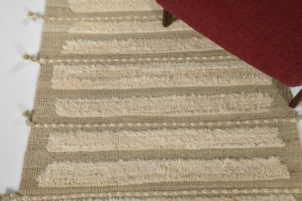 Abrolhos Runner, Haute Bohemian, Gold Wheat - narrow runner - close-up of weave texture and pile [#2]