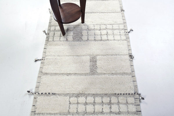 Katabatic Runner, Haute Bohemian, Ivory - narrow runner - detailed border and fringe [#1]