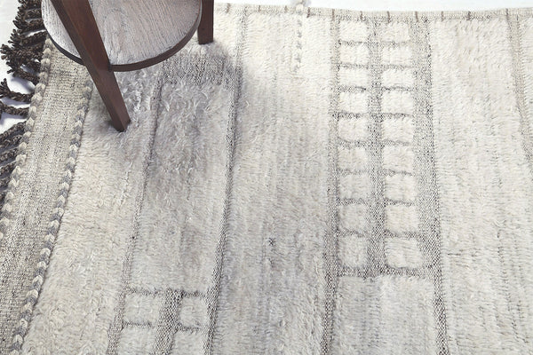 Katabatic Runner, Haute Bohemian, Ivory - narrow runner - close-up of weave texture and pile [#4]