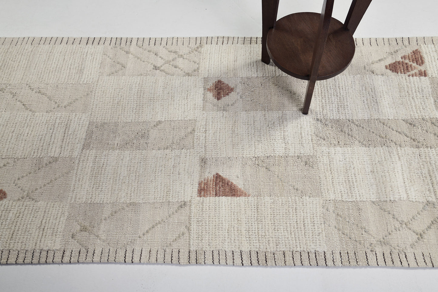 Tavret Runner, Nomad Collection