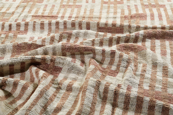 Iken, Kust Collection, Ivory Rose - detailed border and fringe