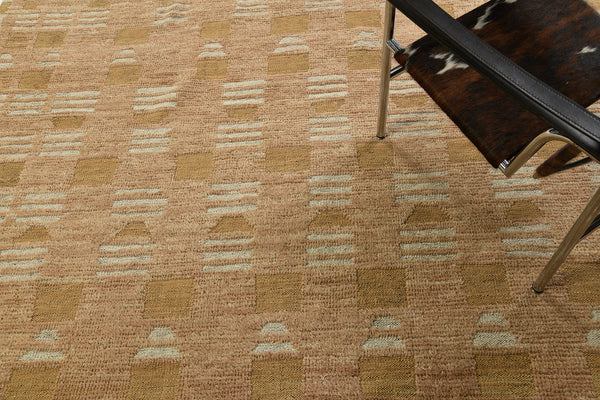Fisilda, Nomad Collection, Warm Rose - full length showing color variation