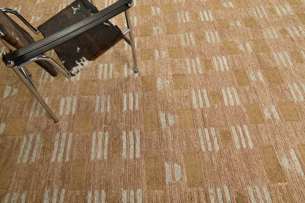 Fisilda, Nomad Collection, Warm Rose - close-up of weave texture and pile
