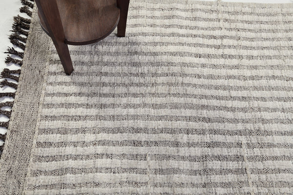 Fohn Runner Seasons, Haute Bohemian, Ivory - narrow runner - close-up of weave texture and pile [#3]