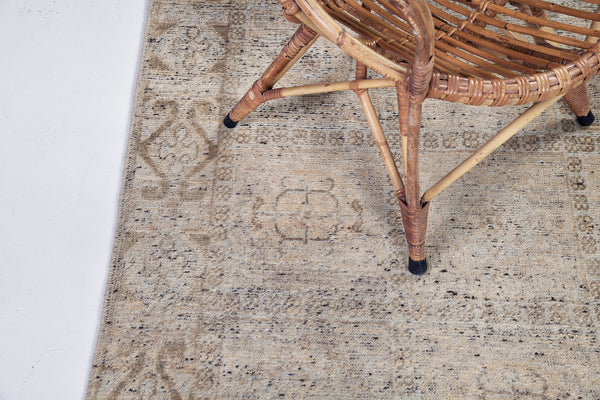 Bosten, Domicile Collection - detailed border and fringe