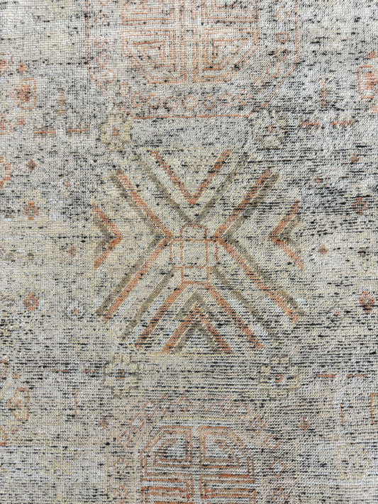 Aksu, Domicile Collection