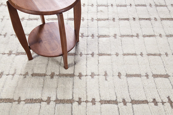 Ibis, Sandpiper Collection, Ivory Clay - close-up of weave texture and pile [#1]