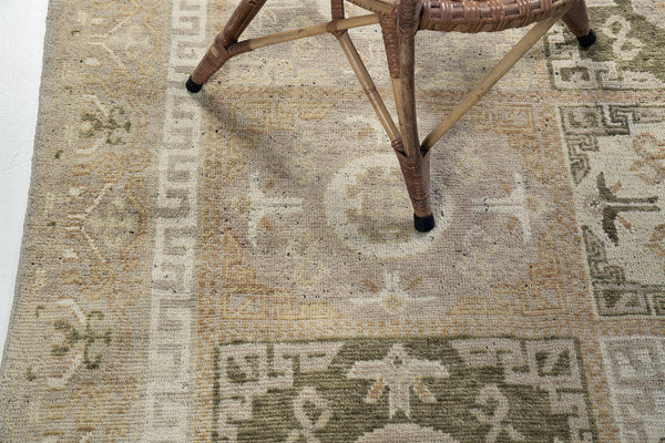 Altun, Domicile Collection - detailed border and fringe