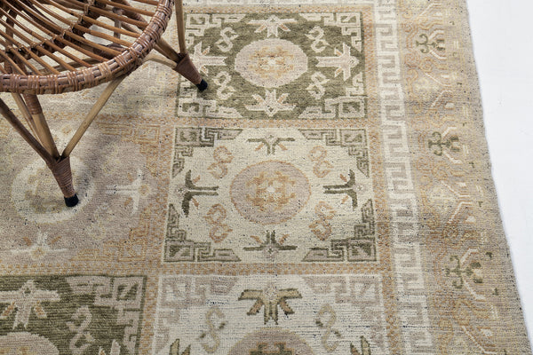 Altun, Domicile Collection - styled in room setting