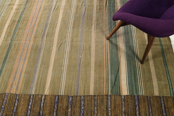 Vintage Persian Ghashghaei Kilim - flat-weave kilim - close-up of weave texture and pile [#1]