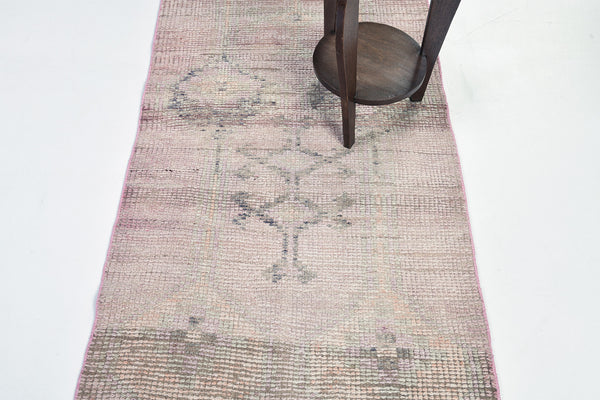 Vintage Turkish Oushak Runner - hand-knotted in Turkey - close-up of weave texture and pile [#2]