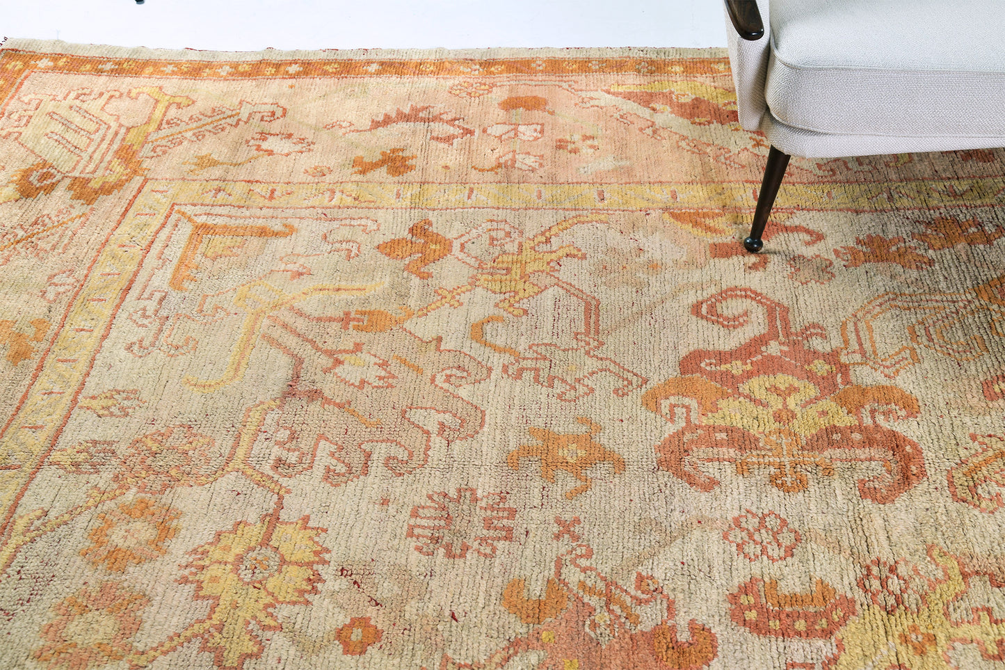 Antique Turkish Oushak - hand-knotted in Turkey - close-up of weave texture and pile [#14]