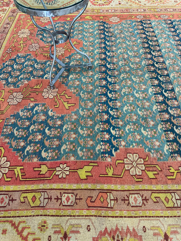 Antique Turkish Oushak - hand-knotted in Turkey - close-up of weave texture and pile [#22]