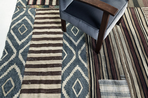 Vintage Persian Ghashghaei Kilim - flat-weave kilim - close-up of weave texture and pile [#2]