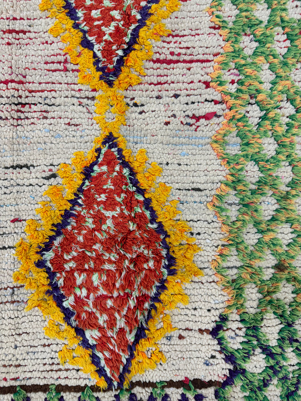 Vintage Moroccan Azilal - handwoven in Morocco - close-up of weave texture and pile [#8]