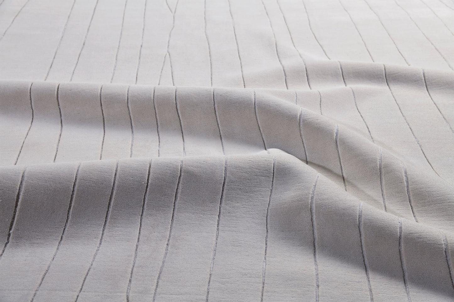 SÃ¤de.01 by Jenni Lauri, White - full length showing color variation