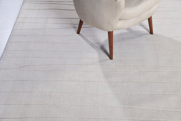 SÃ¤de.01 by Jenni Lauri, White - close-up of weave texture and pile