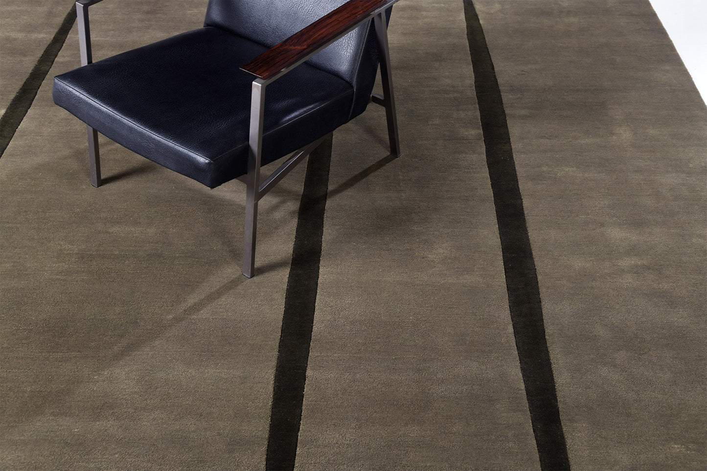 Hän.02 by Jenni Lauri