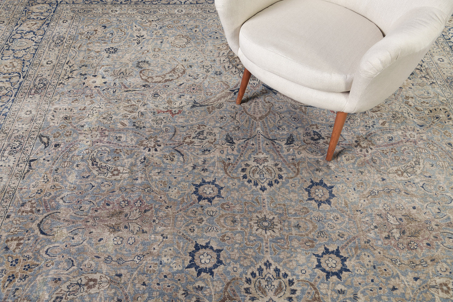 Antique Persian Mashad - close-up of weave texture and pile [#5]