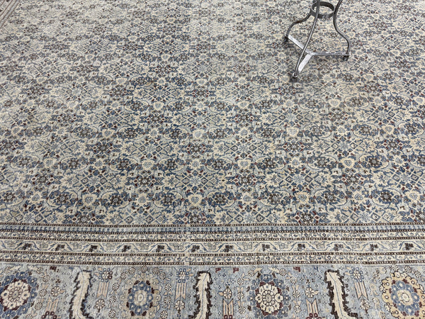 Antique Persian Tabriz - close-up of weave texture and pile [#23]