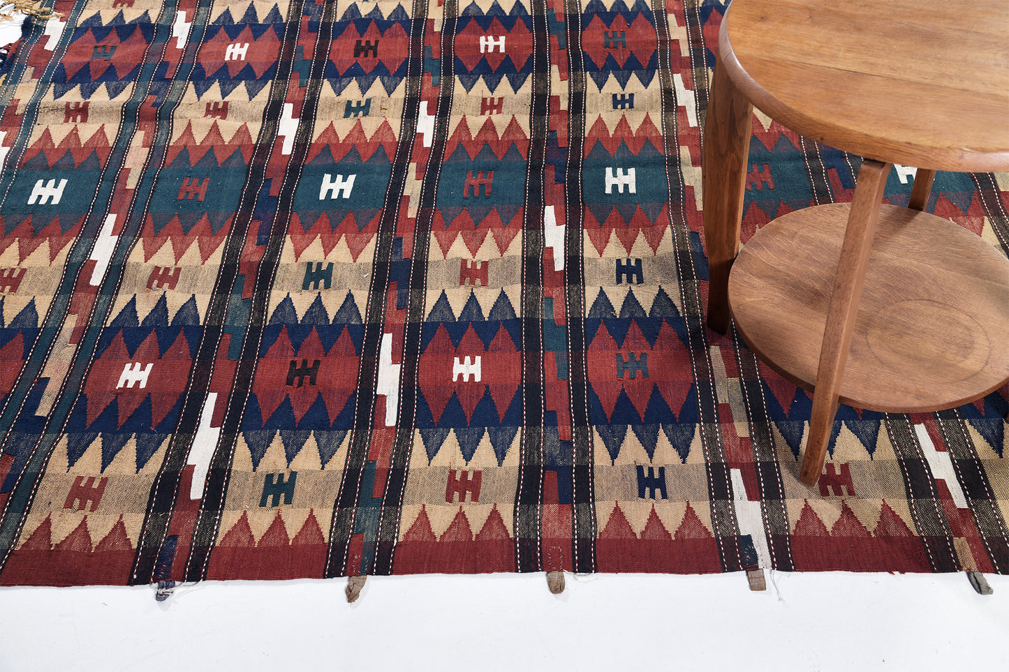 Antique Persian Turkoman Kilim - flat-weave kilim - close-up of weave texture and pile