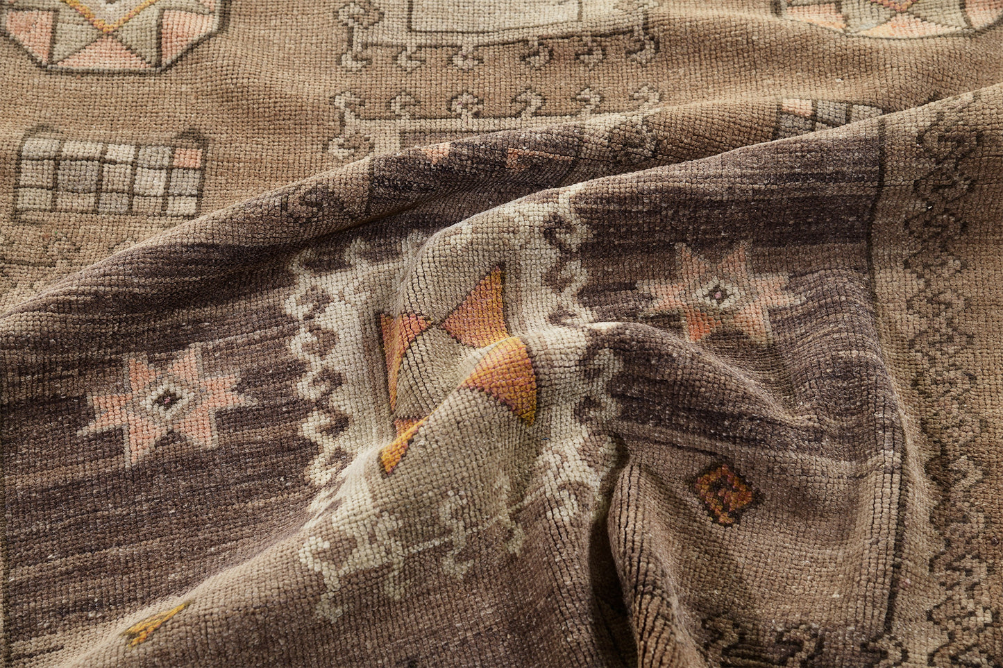 Vintage Turkish Kars Runner - narrow runner, hand-knotted in Turkey - detailed border and fringe [#8]