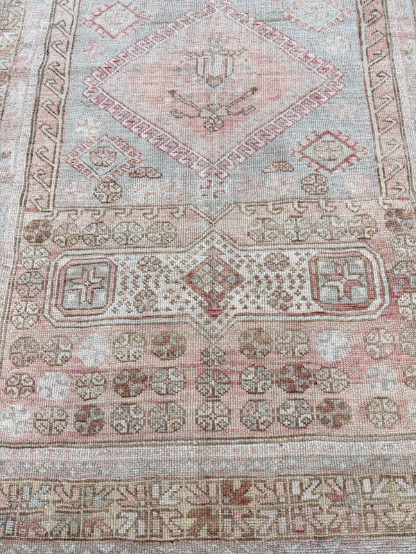 Vintage Turkish Kula - hand-knotted in Turkey - detailed border and fringe