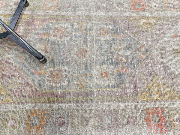 Antique Turkish Oushak Runner - hand-knotted in Turkey - close-up of weave texture and pile [#5]