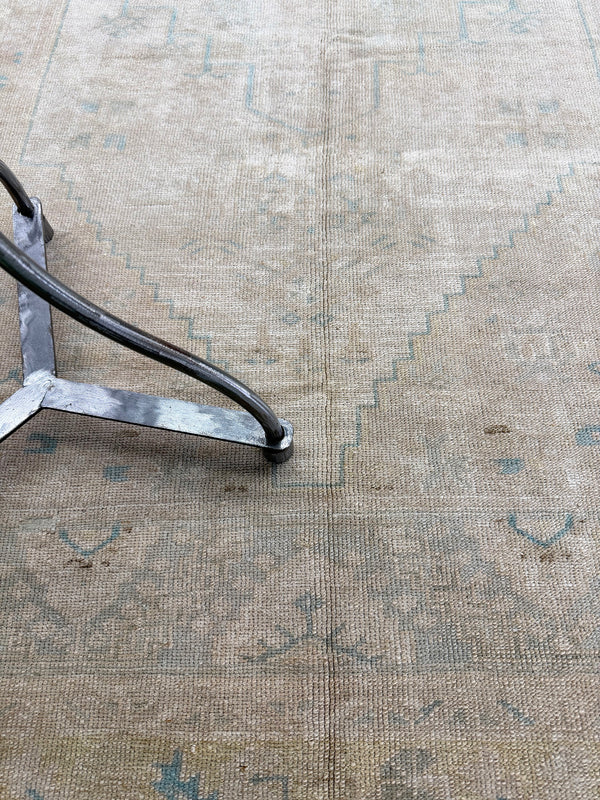 Vintage Turkish Konya - hand-knotted in Turkey - close-up of weave texture and pile [#2]
