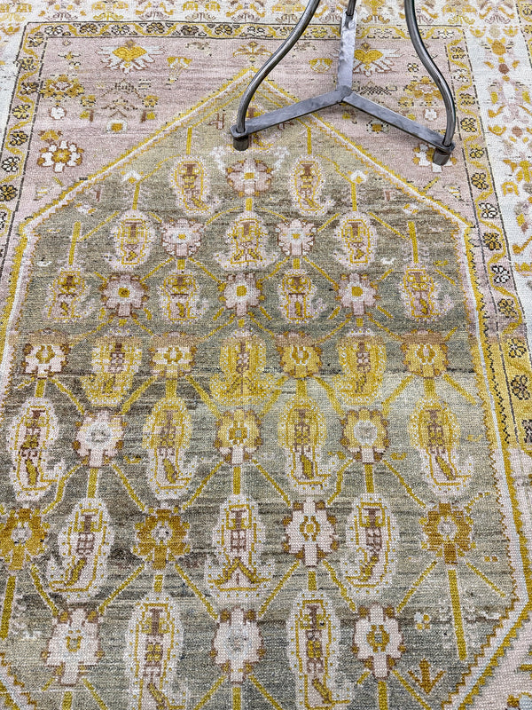 Antique Persian Malayer - close-up of weave texture and pile [#14]