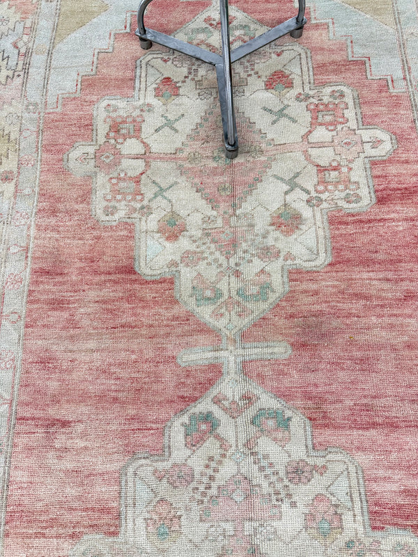 Vintage Turkish Konya Runner - narrow runner, hand-knotted in Turkey - close-up of weave texture and pile [#4]