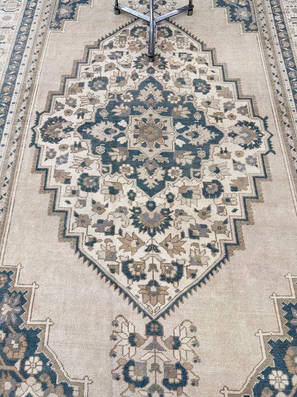 Vintage Turkish Taspinar - hand-knotted in Turkey - overhead flat lay view [#6]