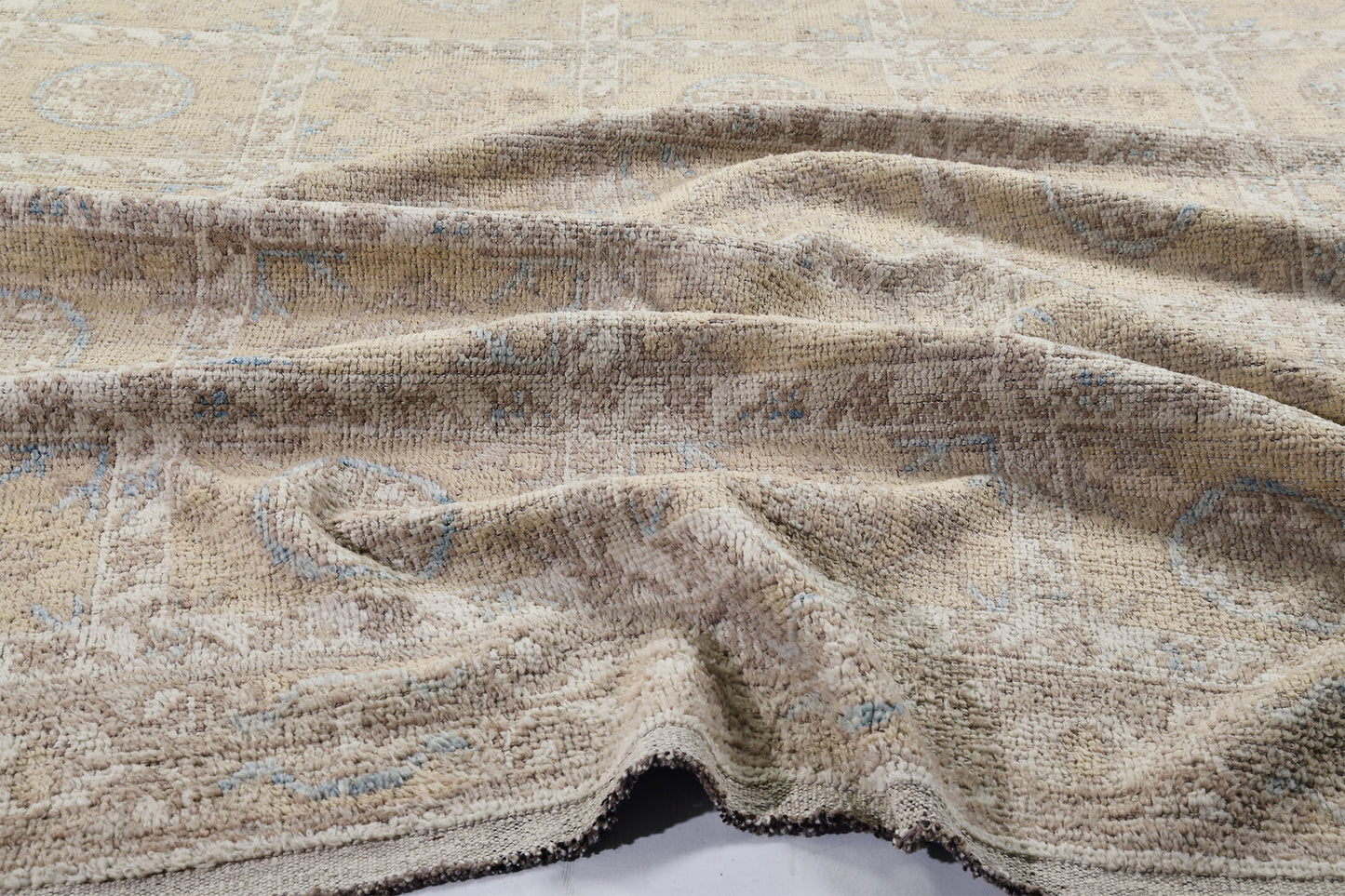 Mandira, Domicile Collection, Antique Gold - reverse side showing construction