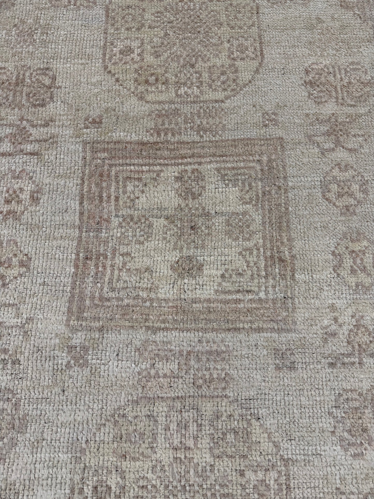 Idrumra, Domicile Collection, White Clay