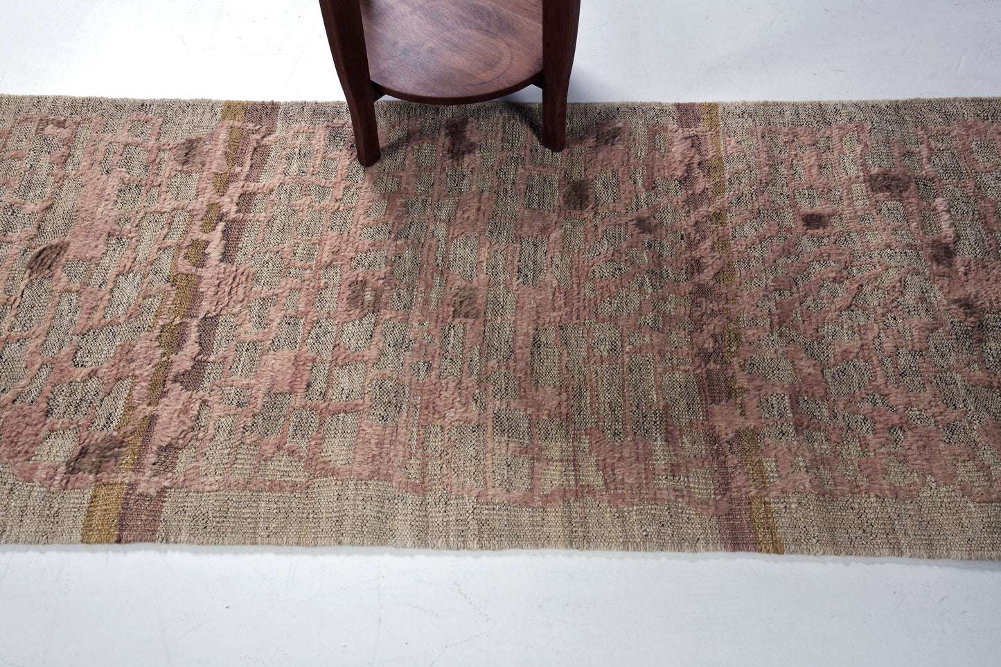 Alwib Runner, Atlas Collection, Gray Rose
