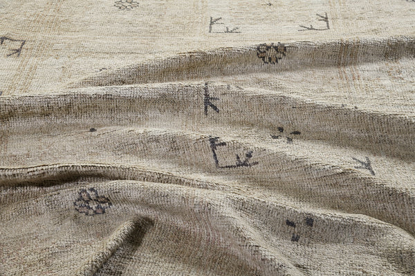 Taraneh, Domicile Collection, Ivory Brown - reverse side showing construction