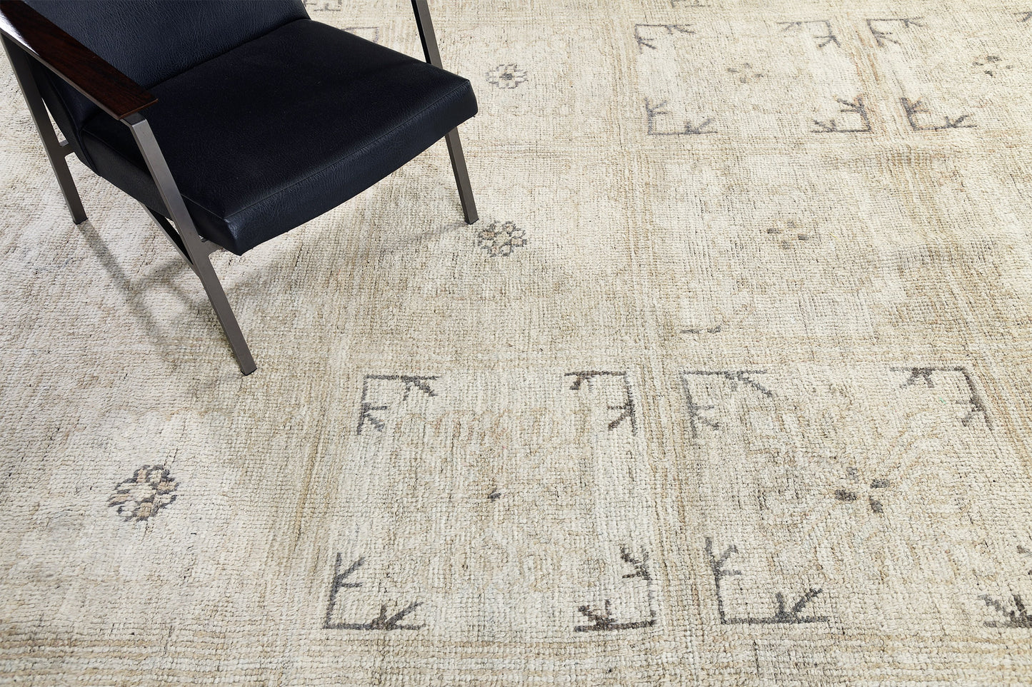 Taraneh, Domicile Collection, Ivory Brown - detailed border and fringe