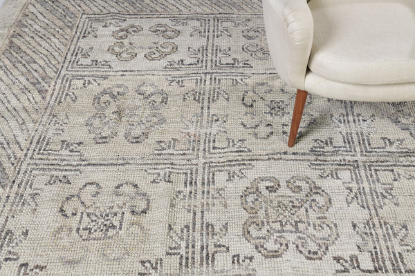 Delpzir, Domicile Collection, Ivory Umbra - close-up of weave texture and pile
